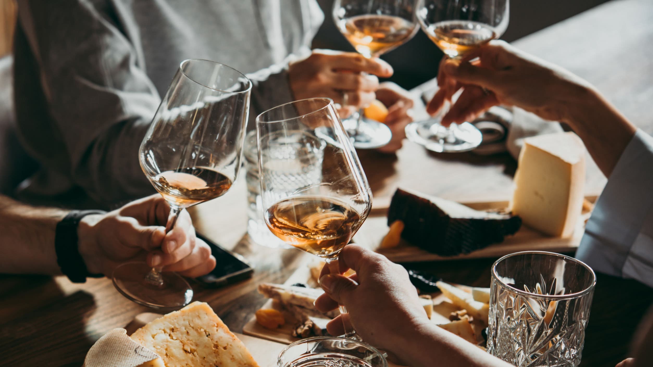Wine Tasting Tour / Weinprobe / Weintour mit Guide im Bulli durch Köln (3h)