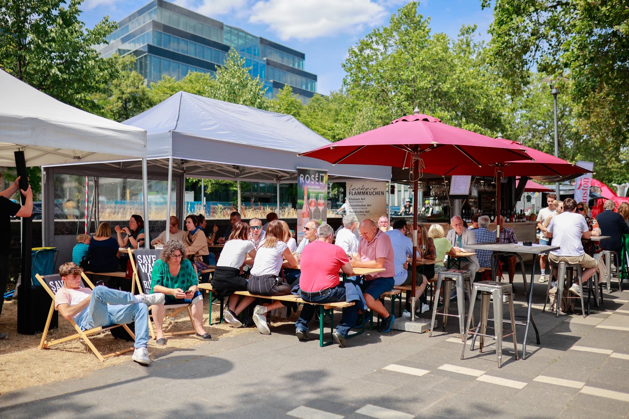 Trauben- & Hopfenfest an der Rheinpromenade