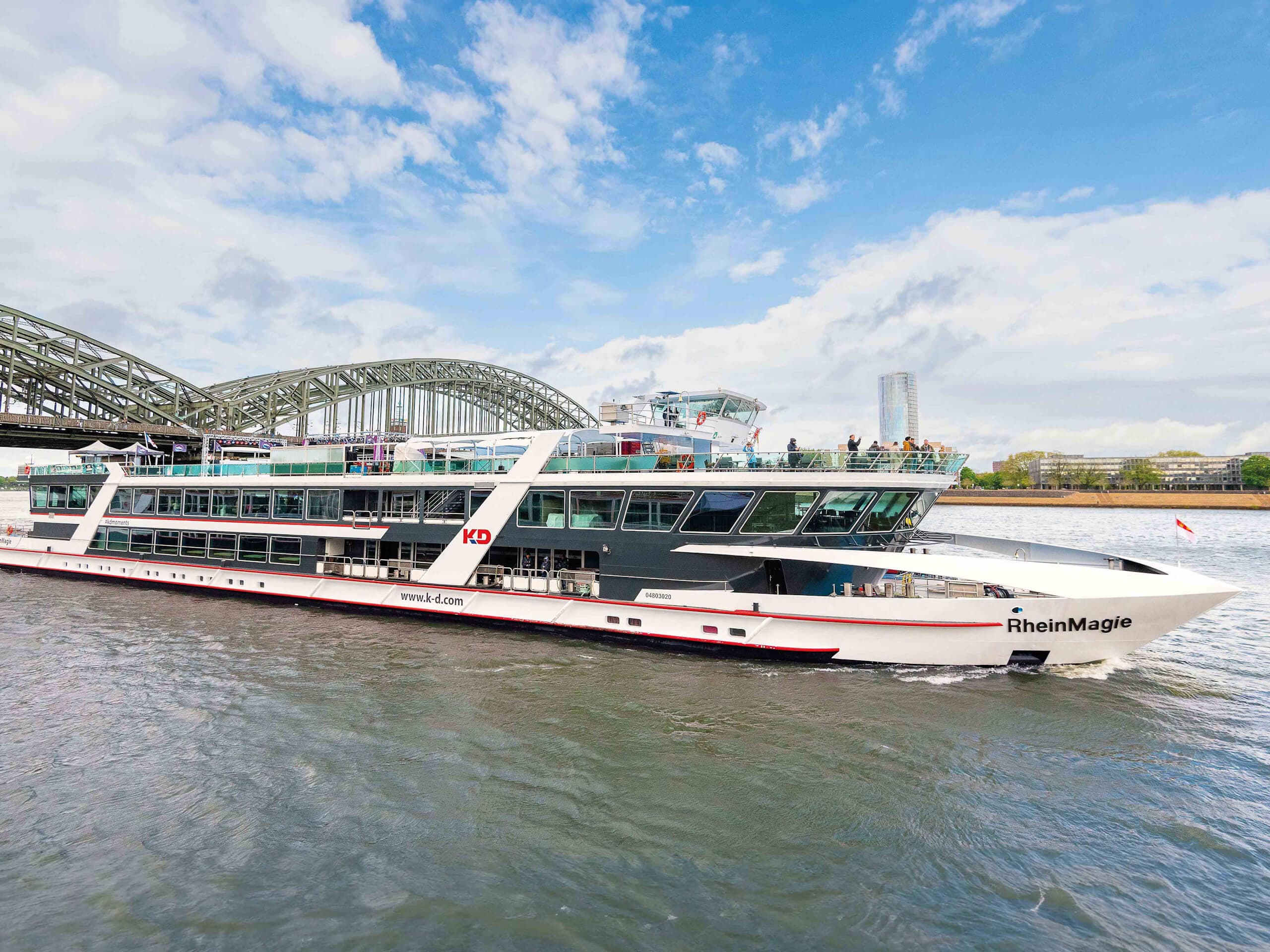 Sonntagsbrunch auf dem Rhein