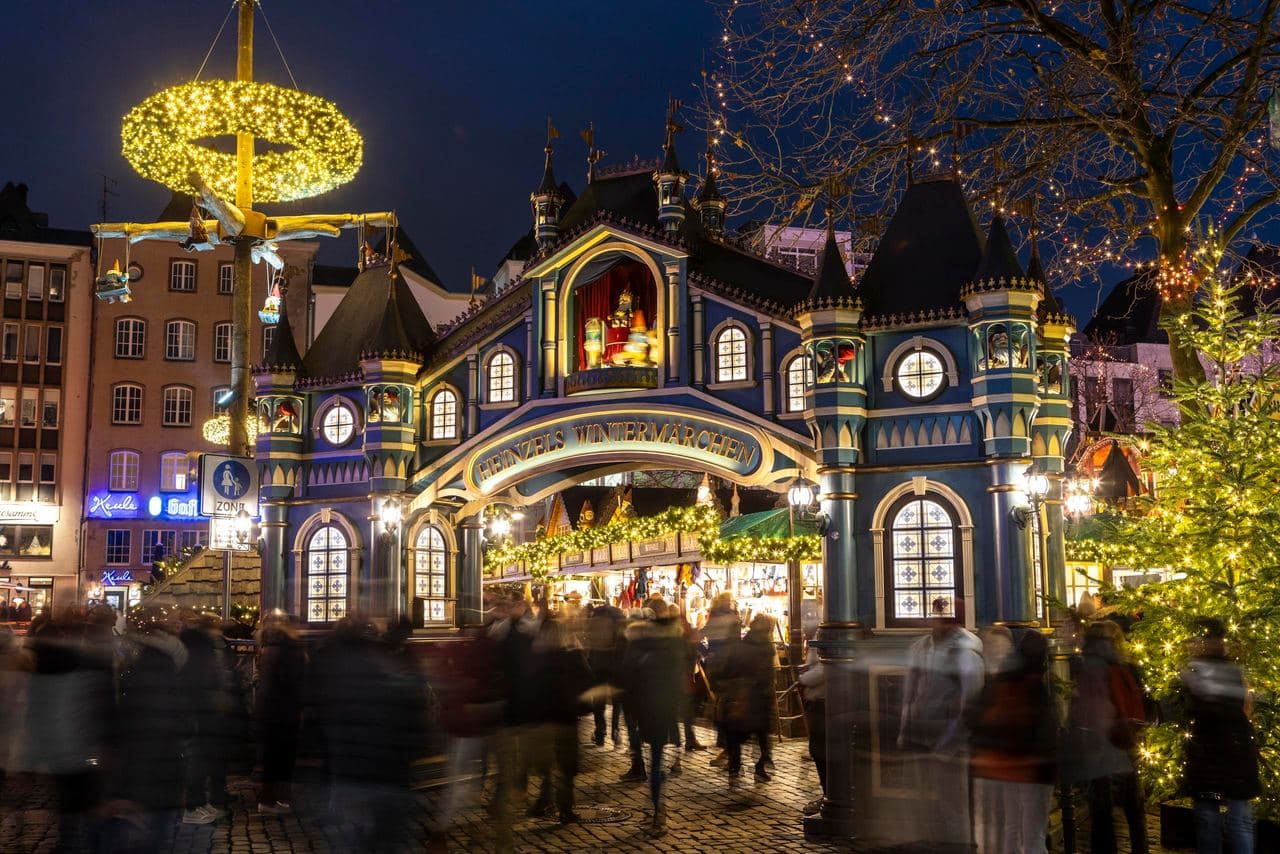 Adventlicher Stadtrundgang mit Weihnachtsmarktbesuch