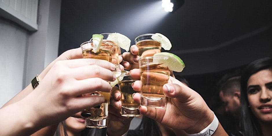Cologne Pub Crawl – Nightlife Tour with 4 Bars & Club Entry