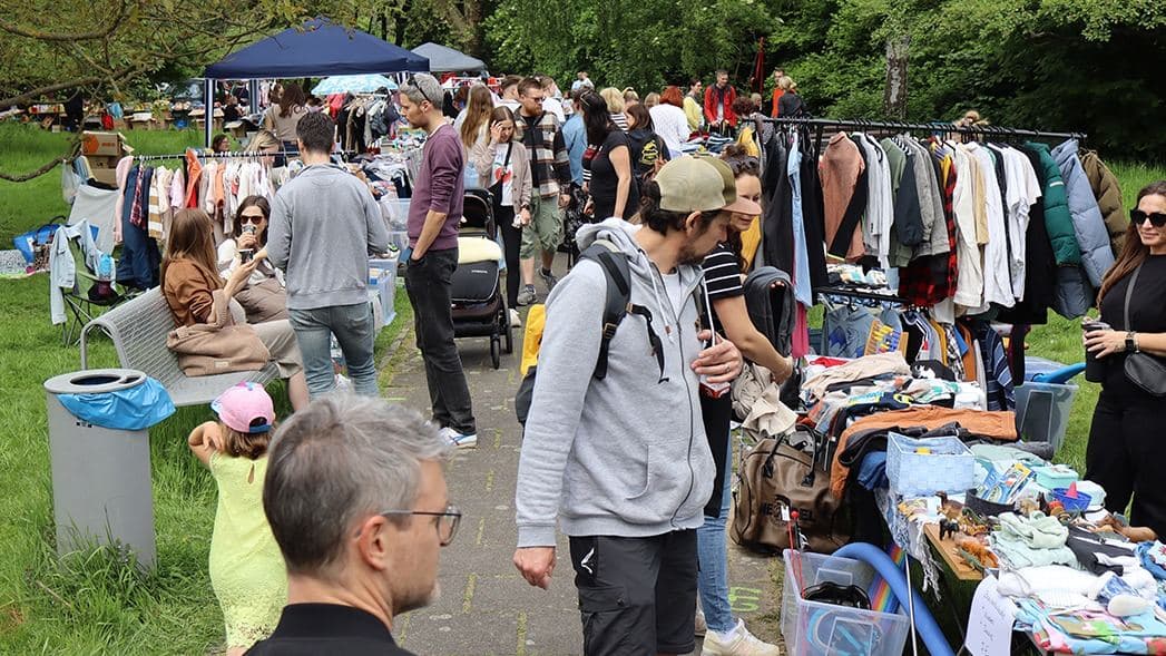 Inklusiver Familienflohmarkt im Grünen