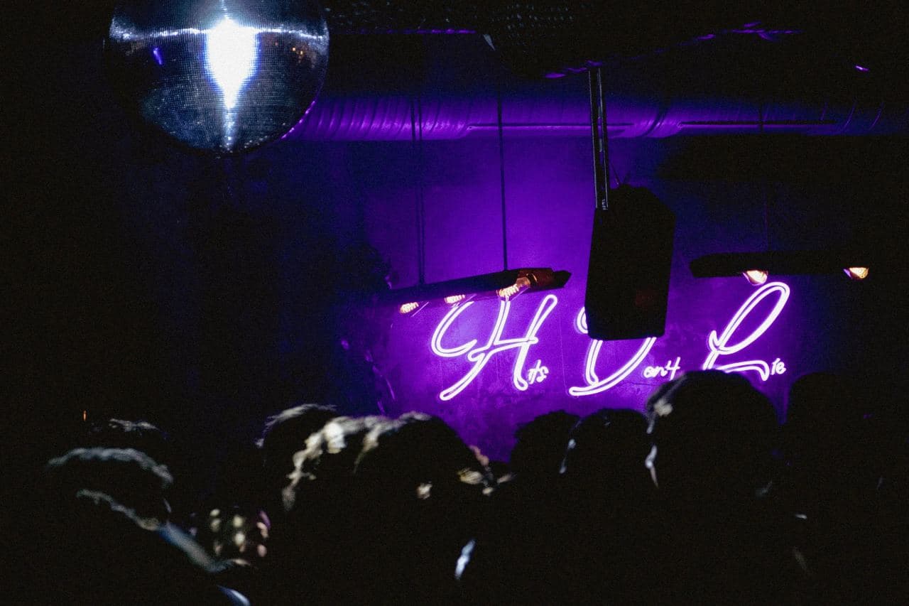 PARTY // HITS DON'T LIE — Bumann & SOHN